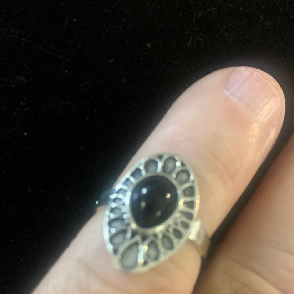 Elegant Silver and Black Teardrop Ring Bogo